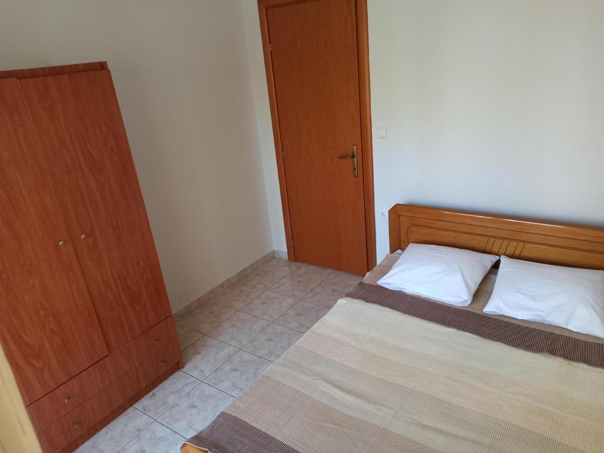 1 Bedroom Apartment In Nea Kallikrateia Экстерьер фото