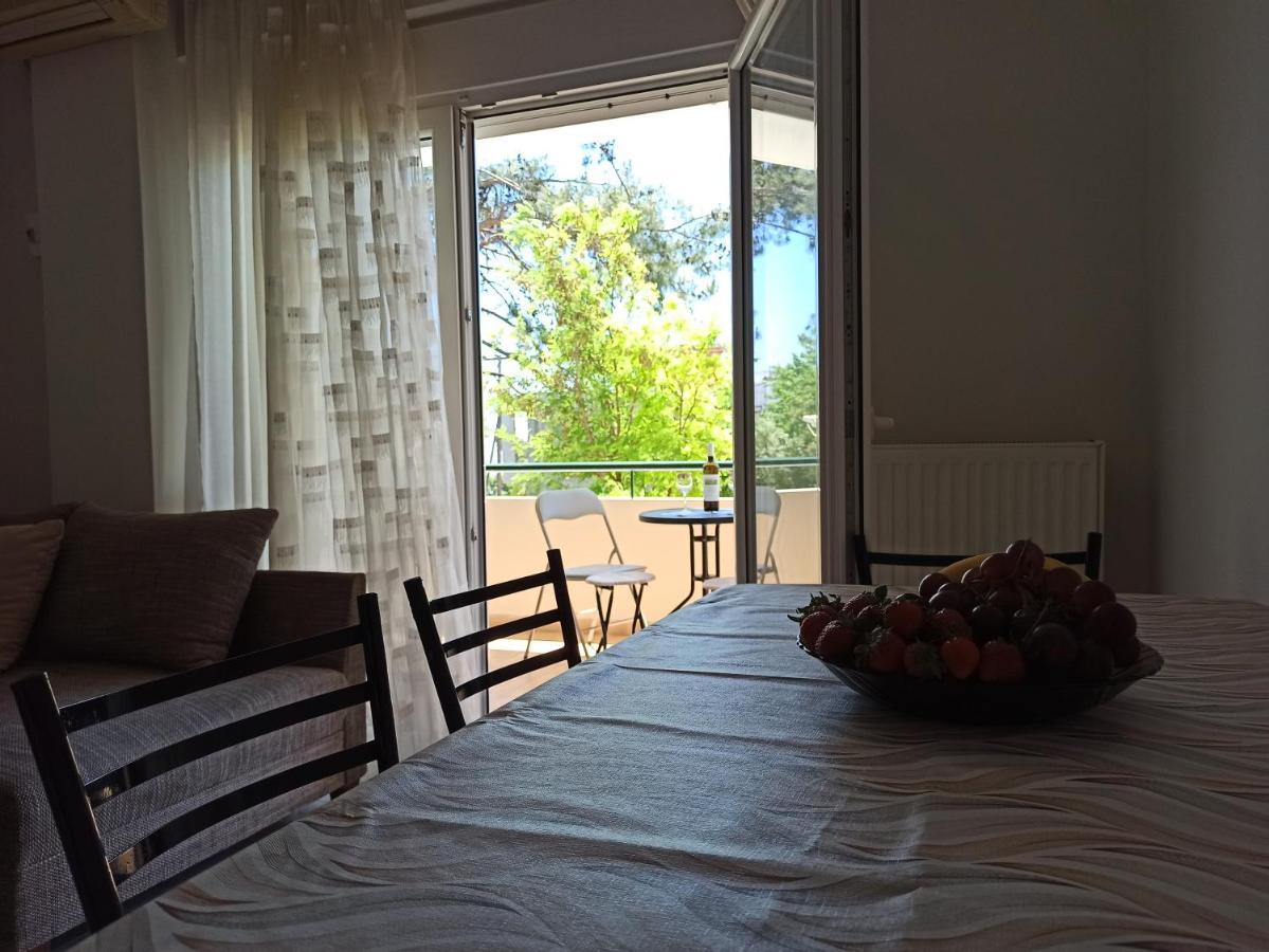 1 Bedroom Apartment In Nea Kallikrateia Экстерьер фото