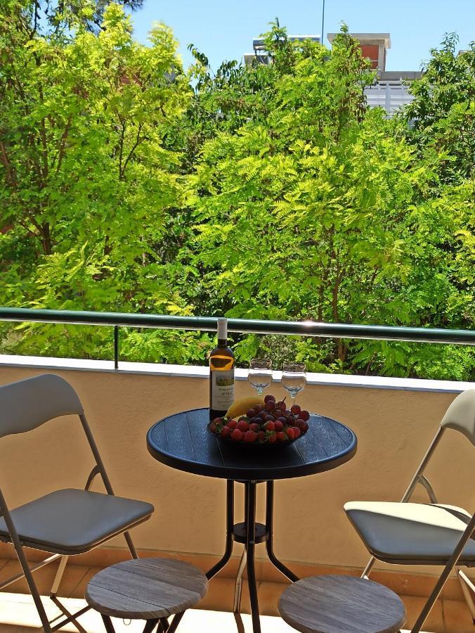 1 Bedroom Apartment In Nea Kallikrateia Экстерьер фото